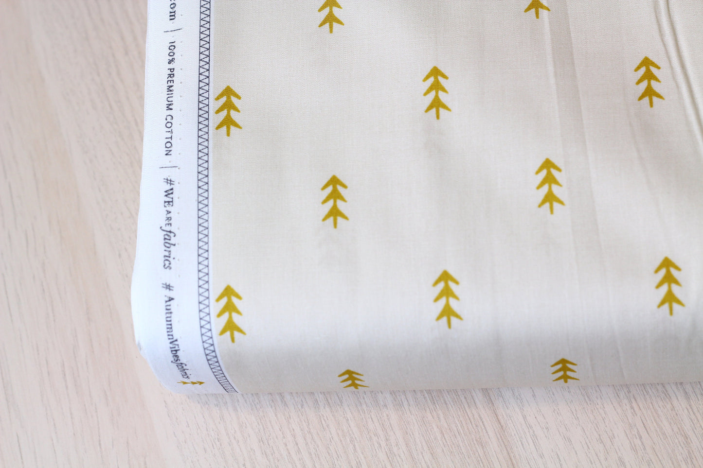 Simple Defoliage Golden Forest