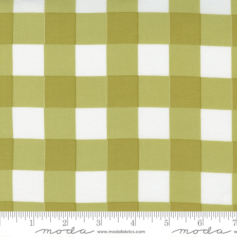 Cozy Up 29125-15 Moss fabric green Buffalo check fall floral
