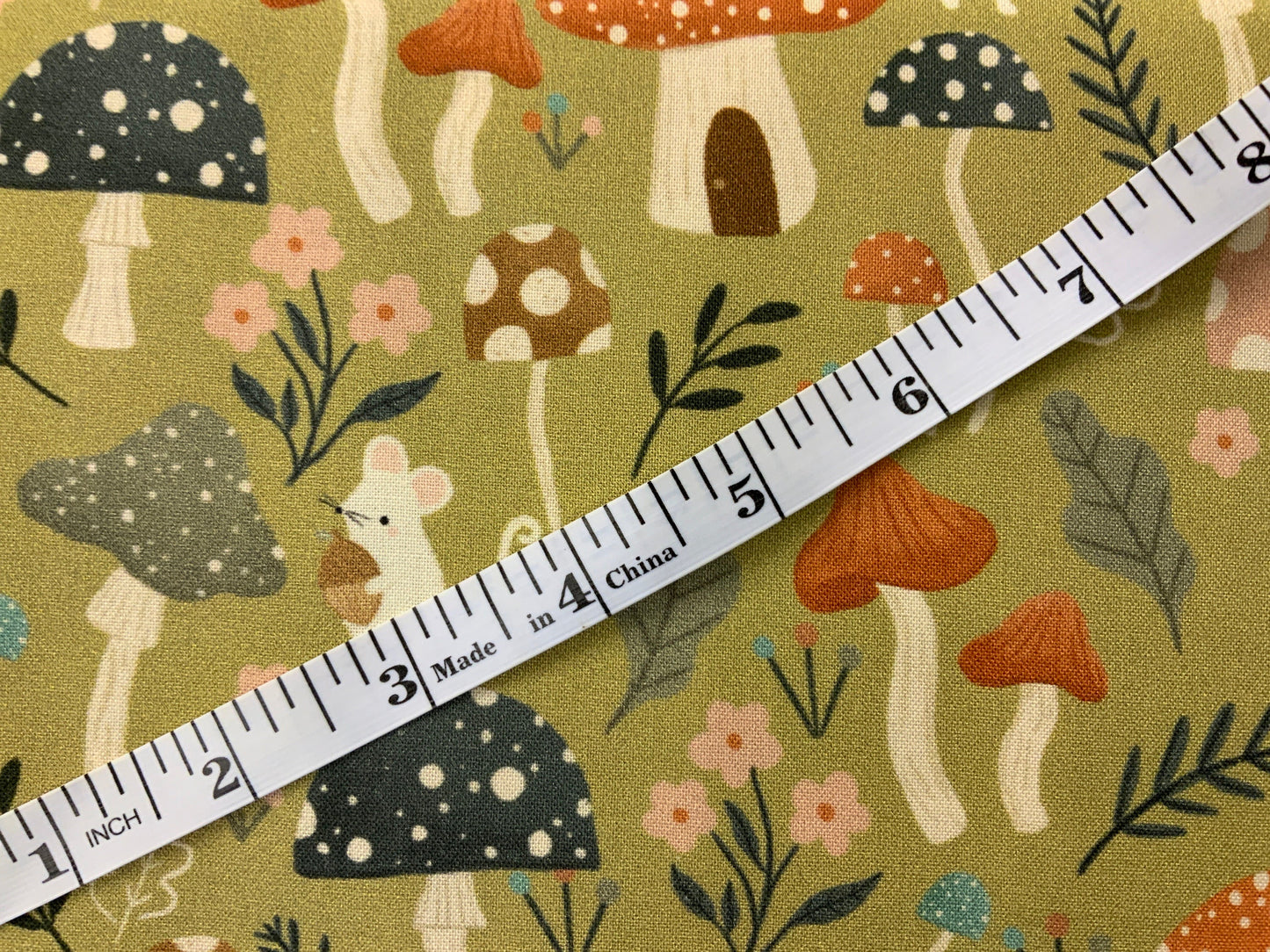 cedar-2366-dashwood-studios-woodland-wildlife-green