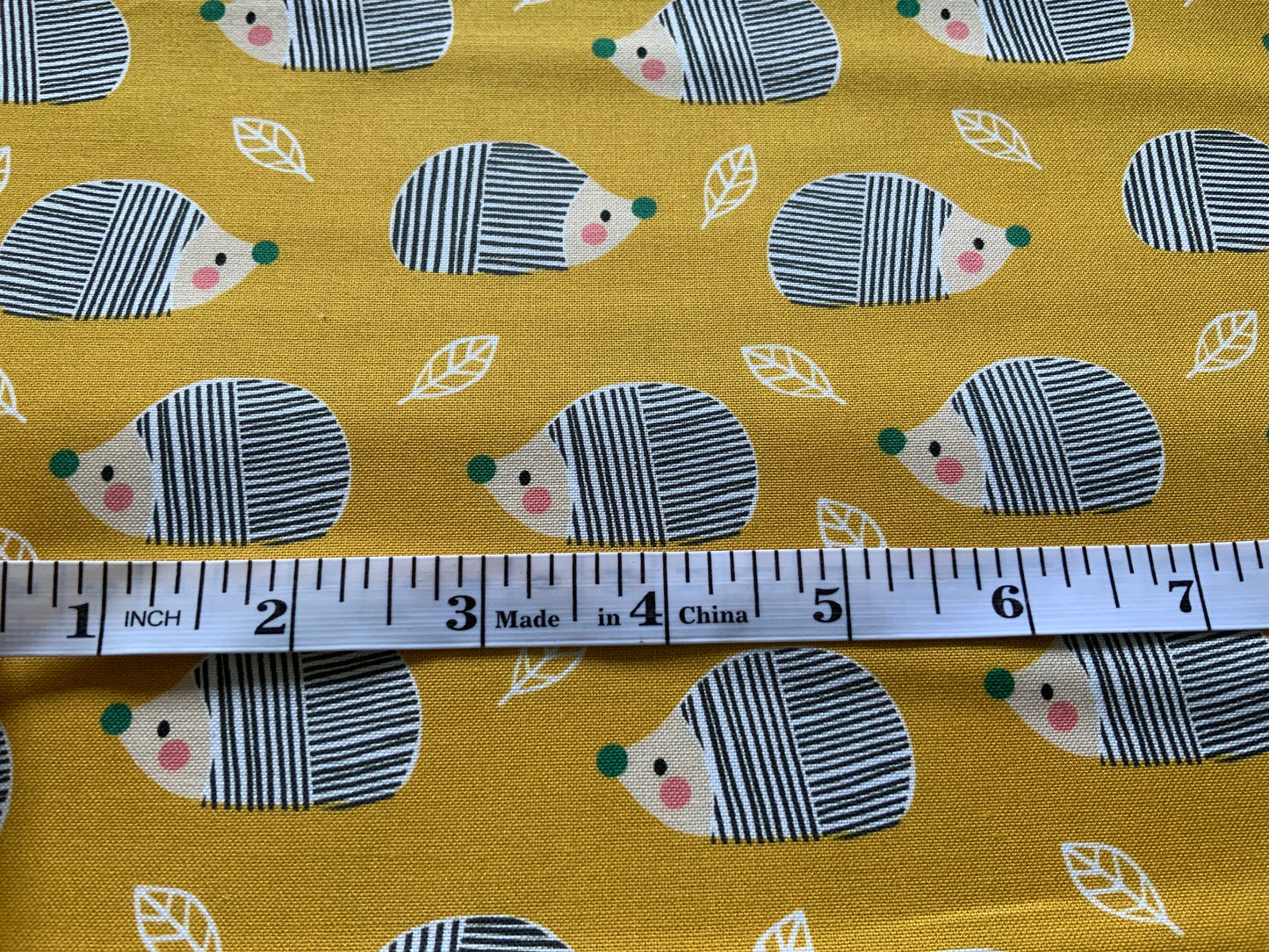 acorn-1864-forest-leaves-cotton-fabric-woodland-hedgehog-print