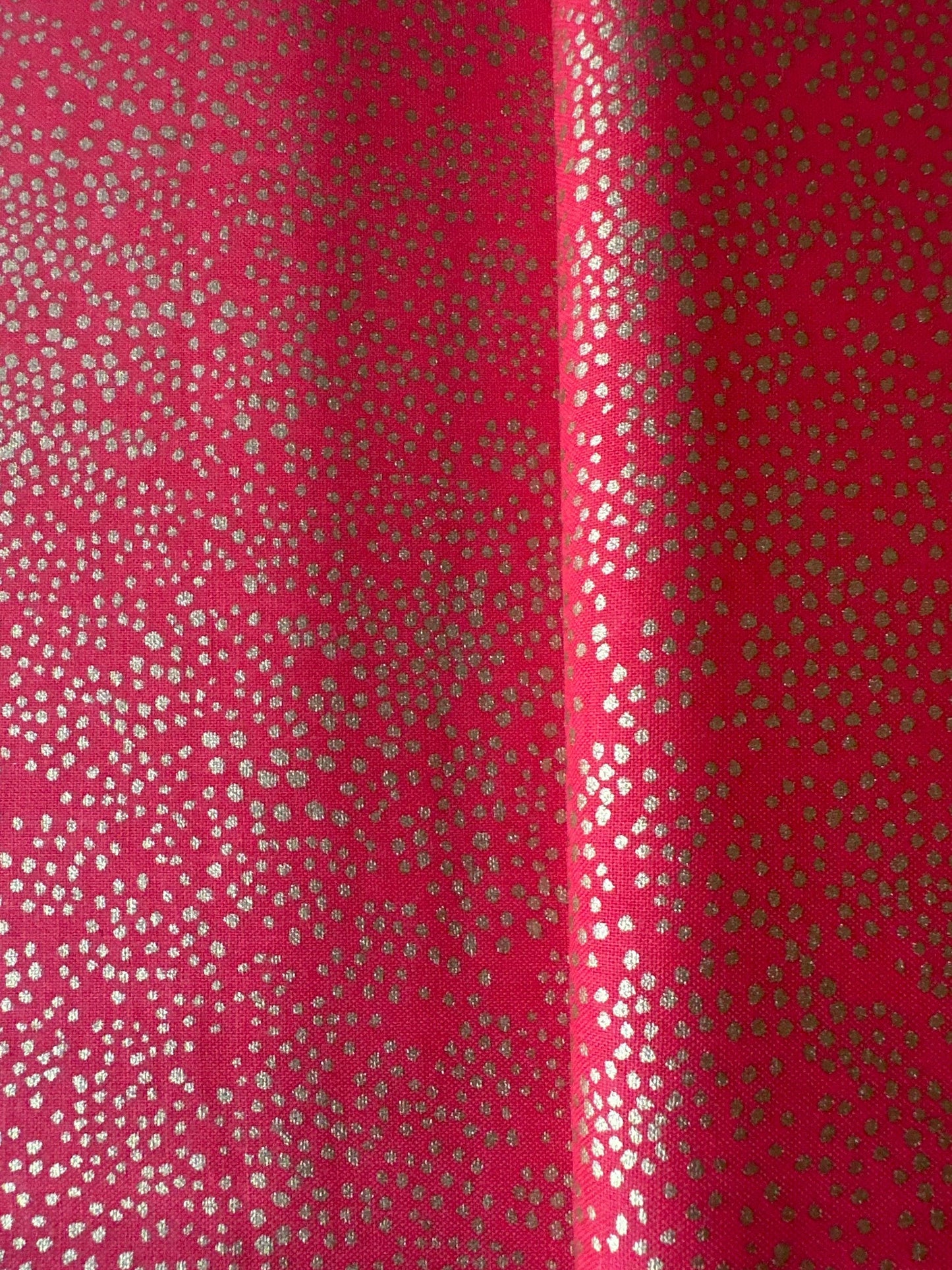 rifle-paper-co-christmas-fabric-red-gold-metallic-cotton