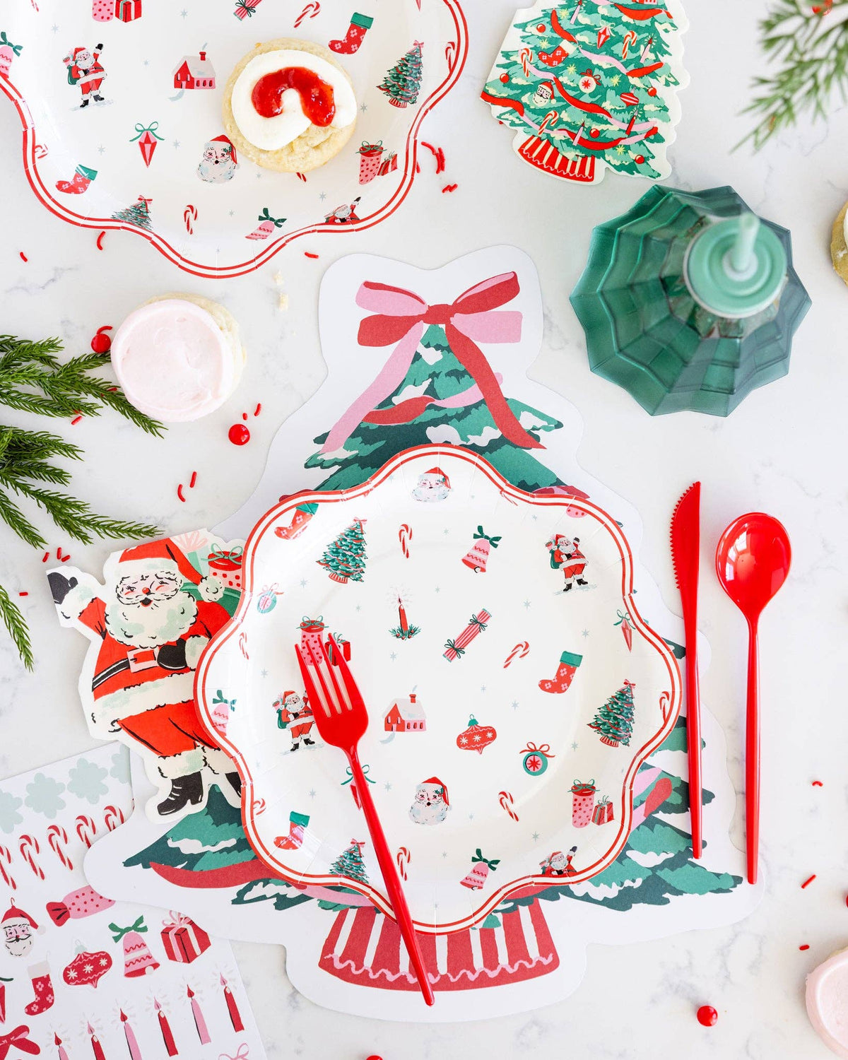 HLY1338 - Vintage Santa Shaped Paper Napkins