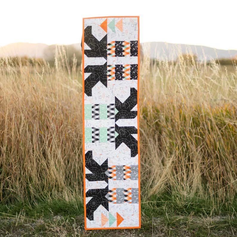 Witches Feet Table runner kit