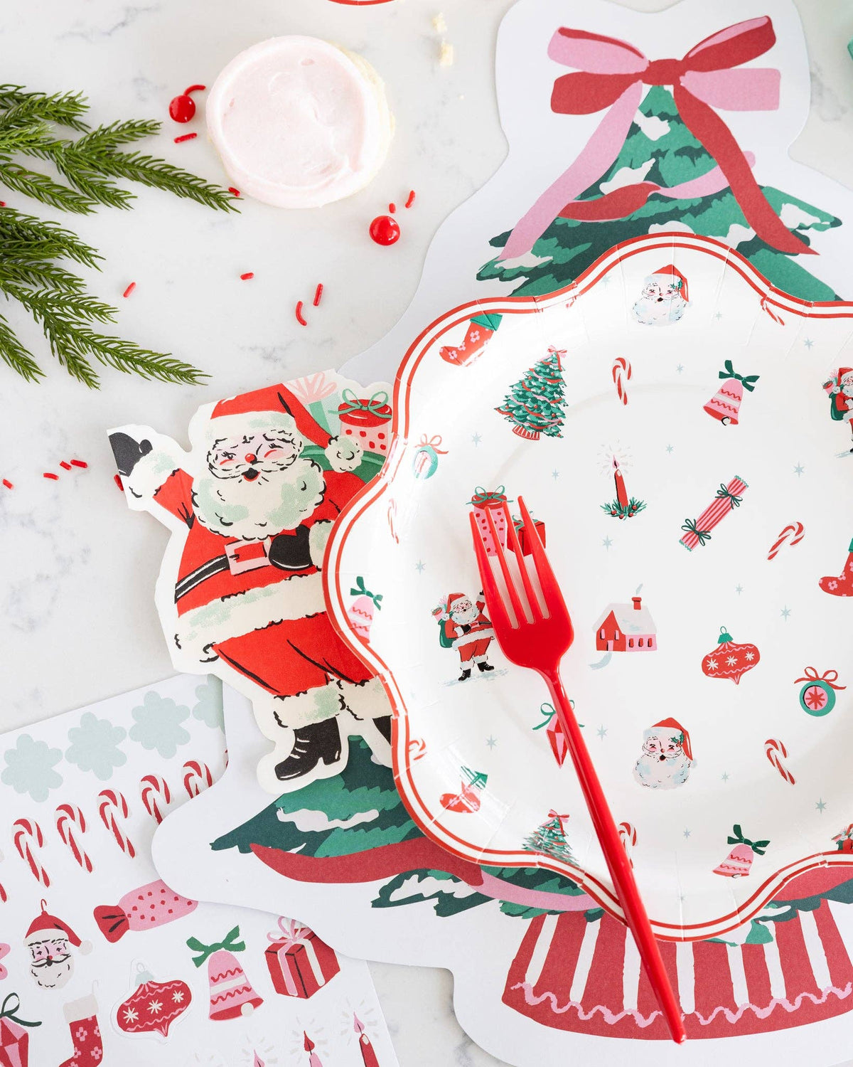 HLY1338 - Vintage Santa Shaped Paper Napkins
