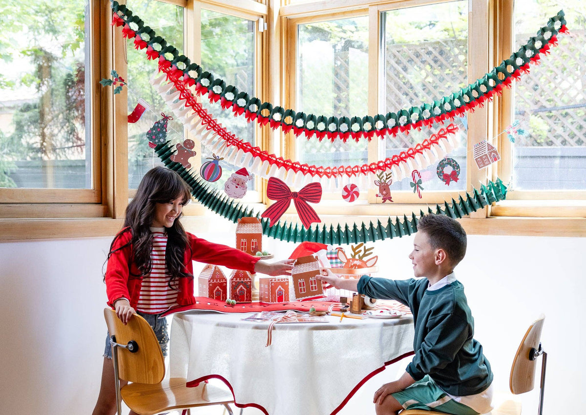 CHR1304 - Tree, Wreath and Bell Honeycomb Garland Set