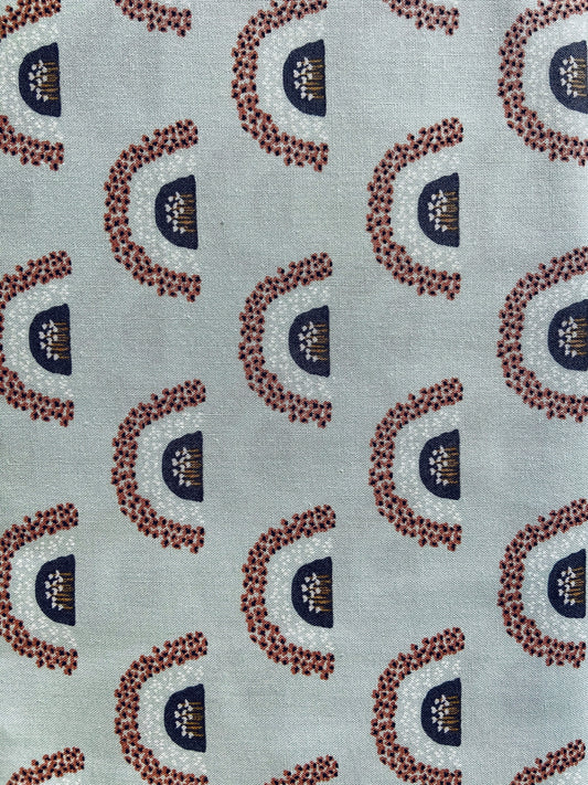 flower-hills-cotton-fabric-white-rain-floral-quilt-44-wide