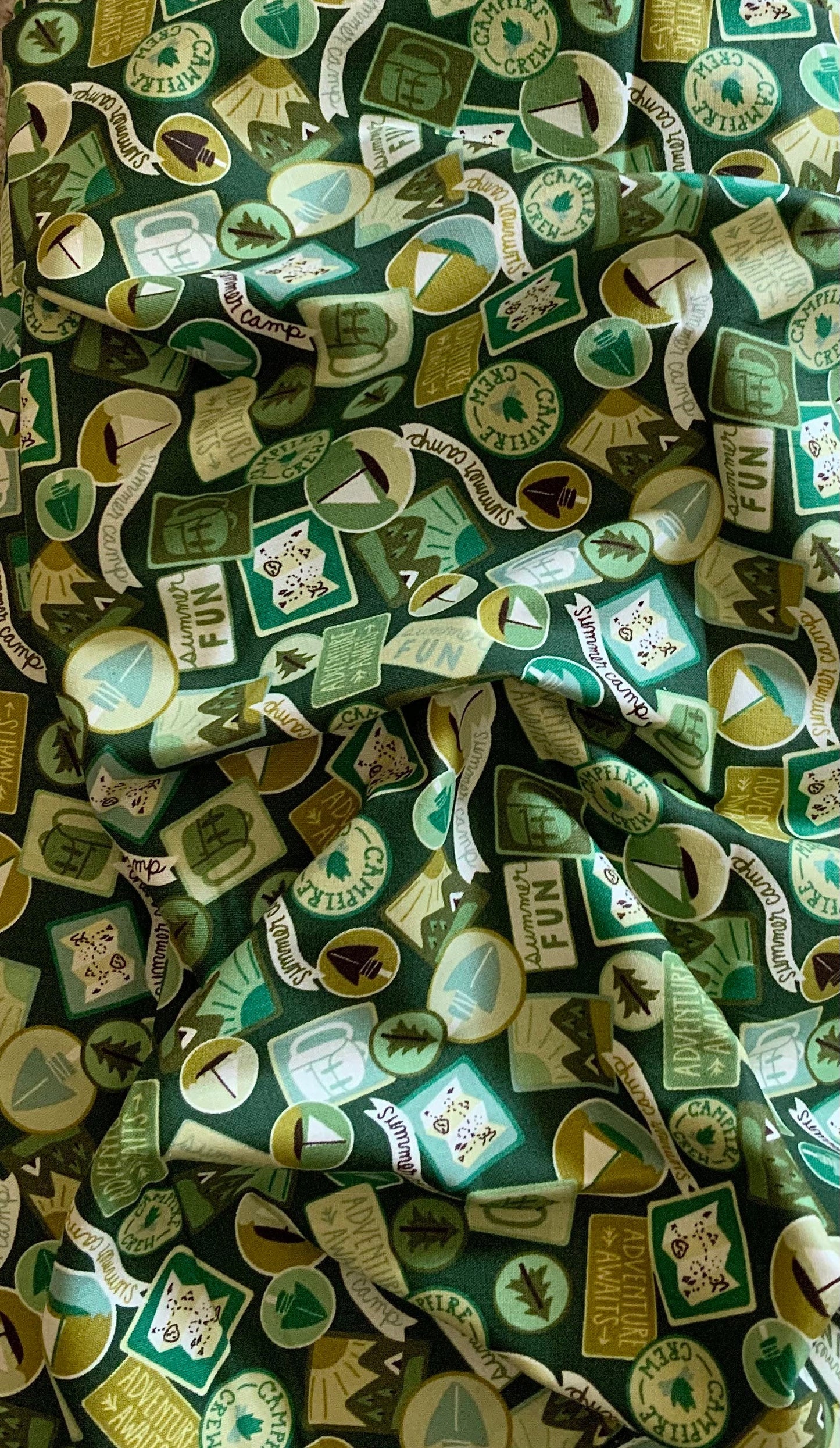 camping-crew-fabric-green-moss-cotton-print