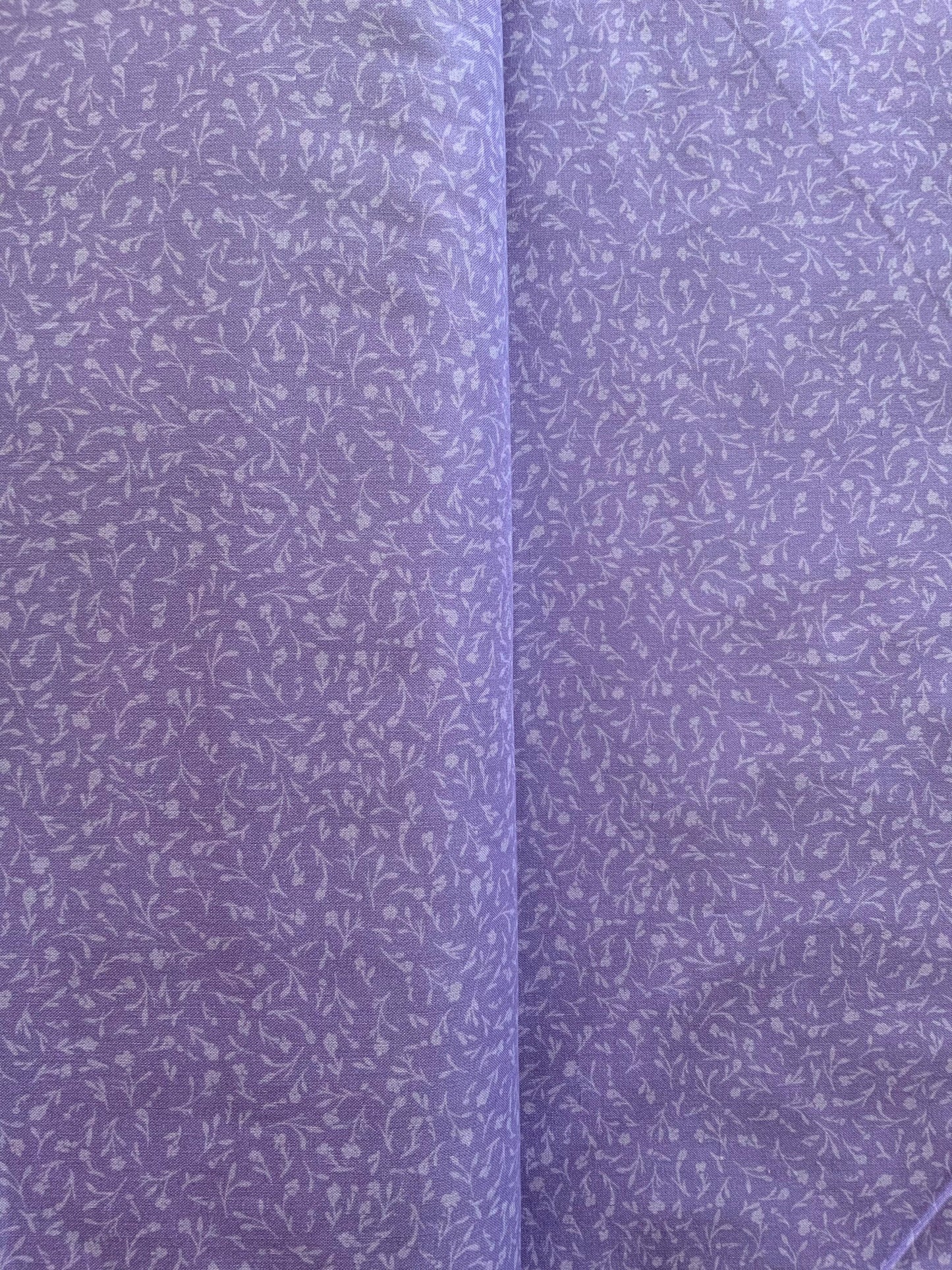light-purple-floral-cotton-fabric-wildflower-quilting-material