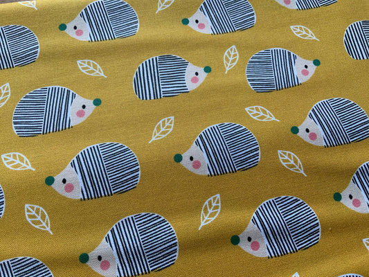 acorn-1864-forest-leaves-cotton-fabric-woodland-hedgehog-print