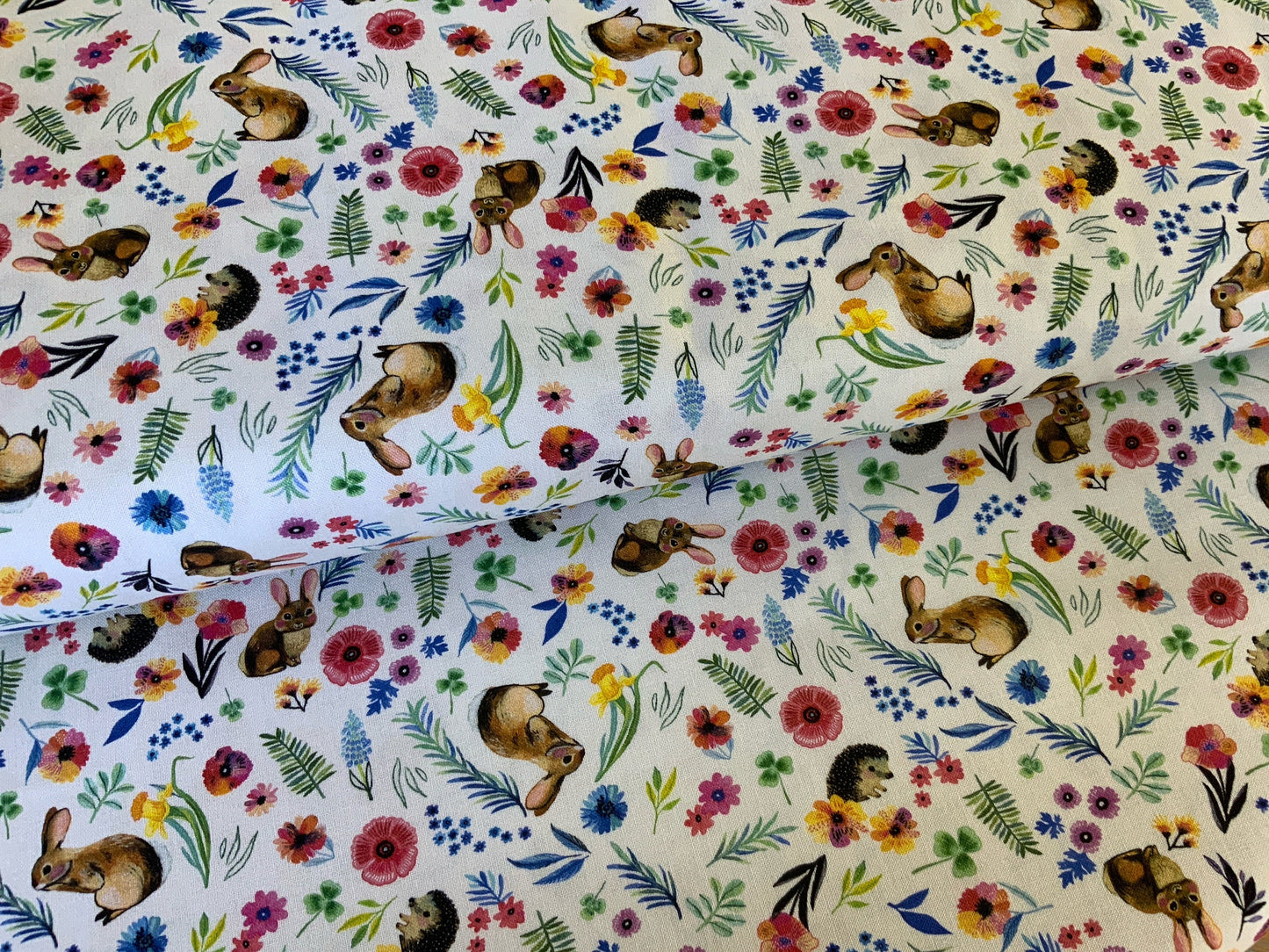 bunny-meadow-papyrus-stella-dmb2728-dear-stella