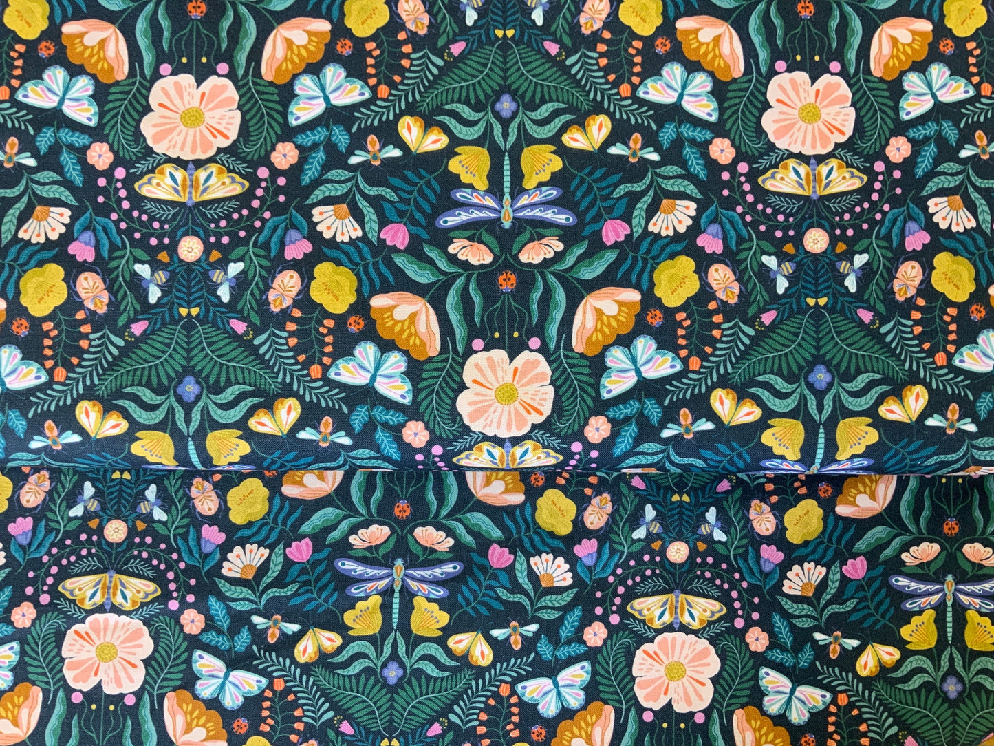 flut-2077-dashwood-studios-bright-spring-fabric-navy-flower-garden