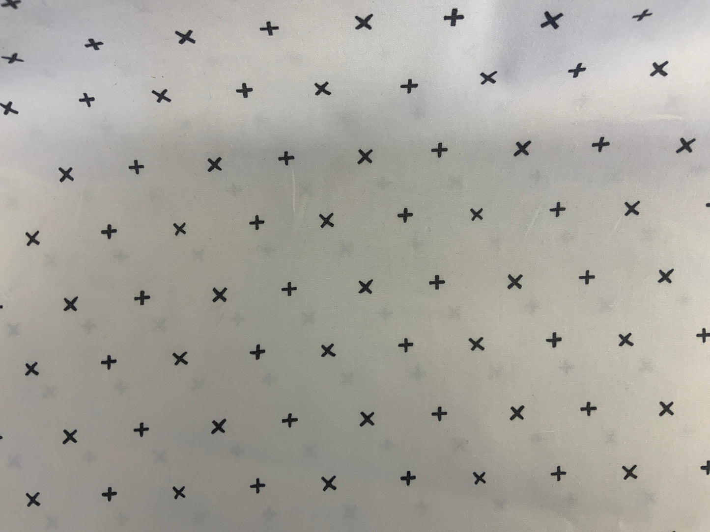 wonderland-fabric-wnd-1538-by-the-yard-fabric-100-cotton-gray-x-agf