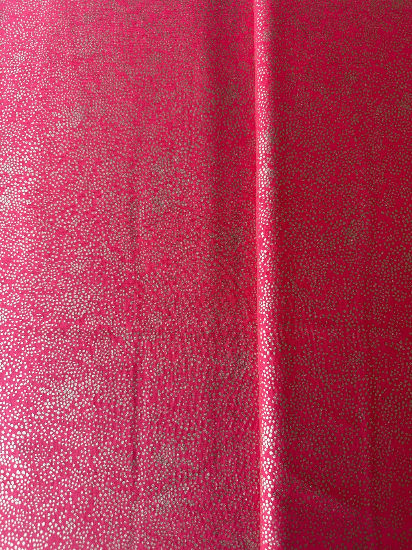 rifle-paper-co-christmas-fabric-red-gold-metallic-cotton